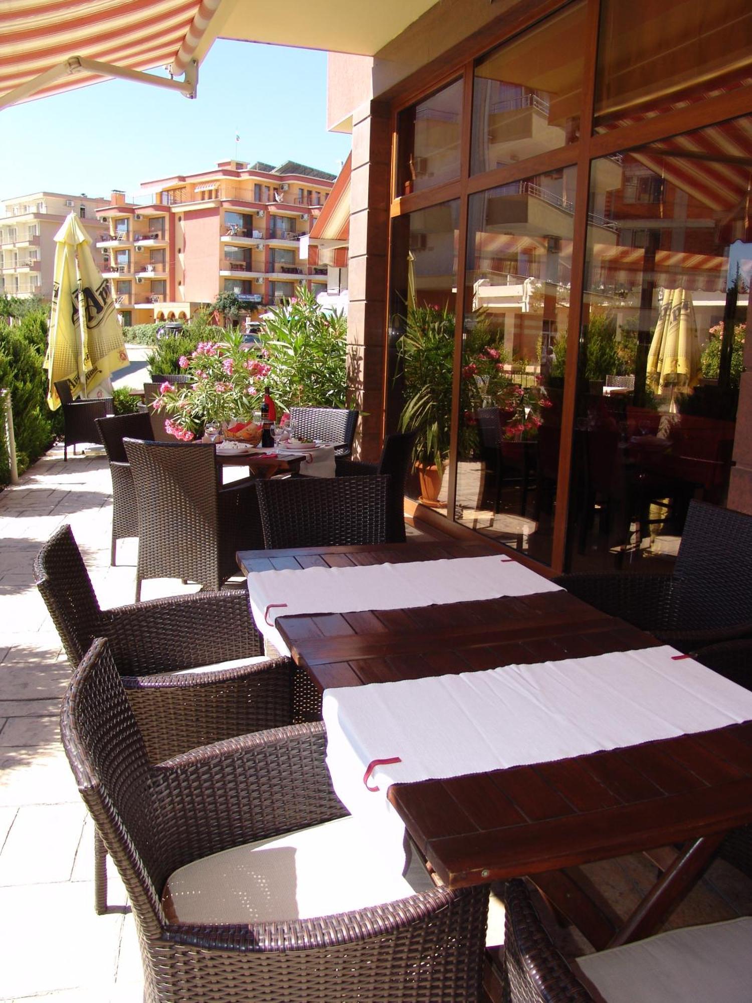 Hotel Buena Vissta Primorsko Exterior foto
